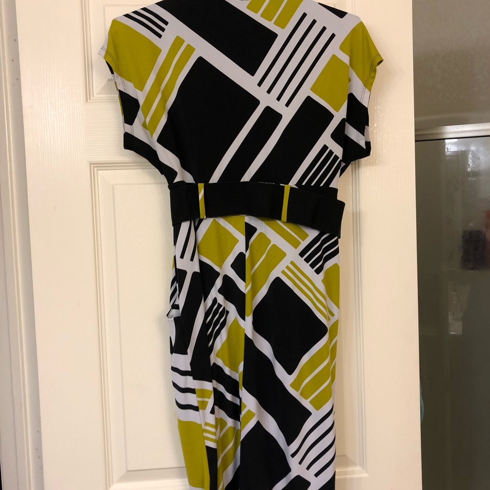 Worthington Meds-black/green/white belted dress
